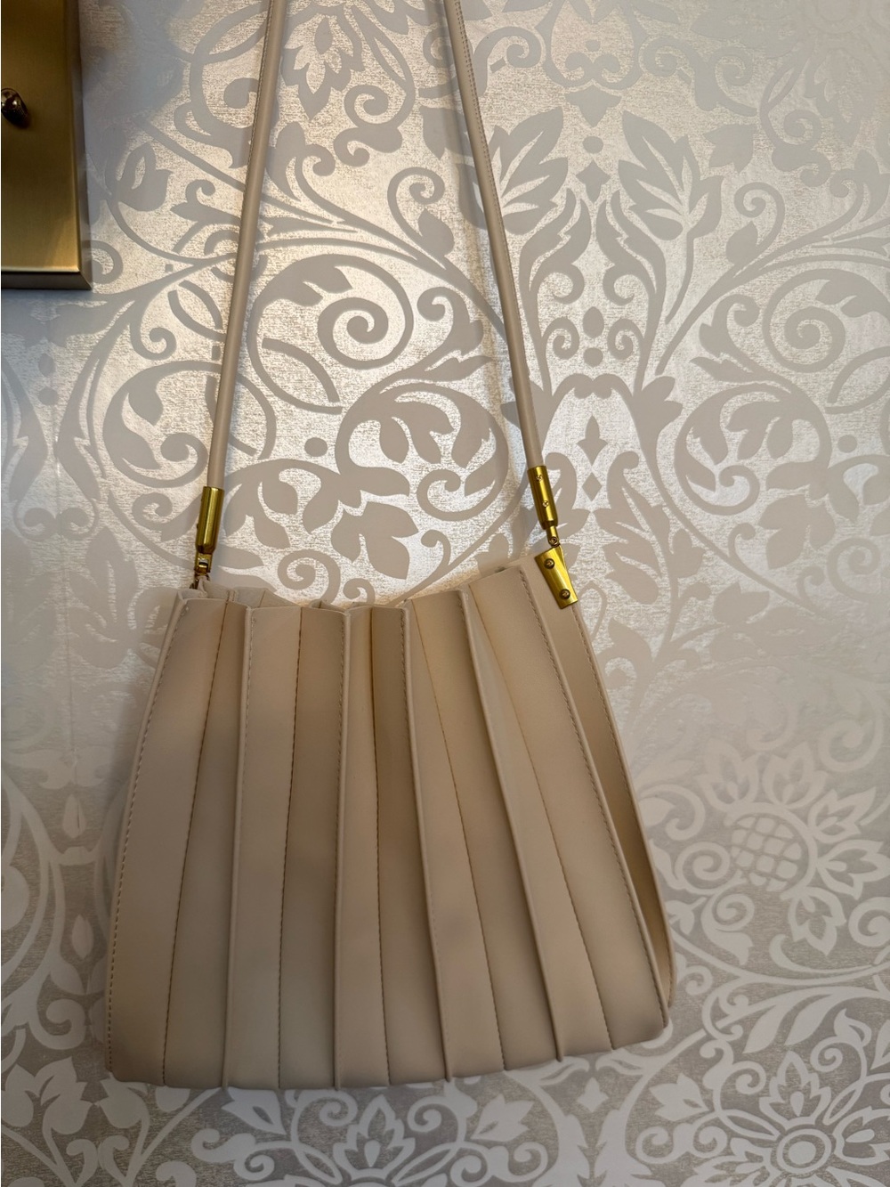 Ivory Pleated Vegan Leather Shoulder Bag - Picture 3 of 6